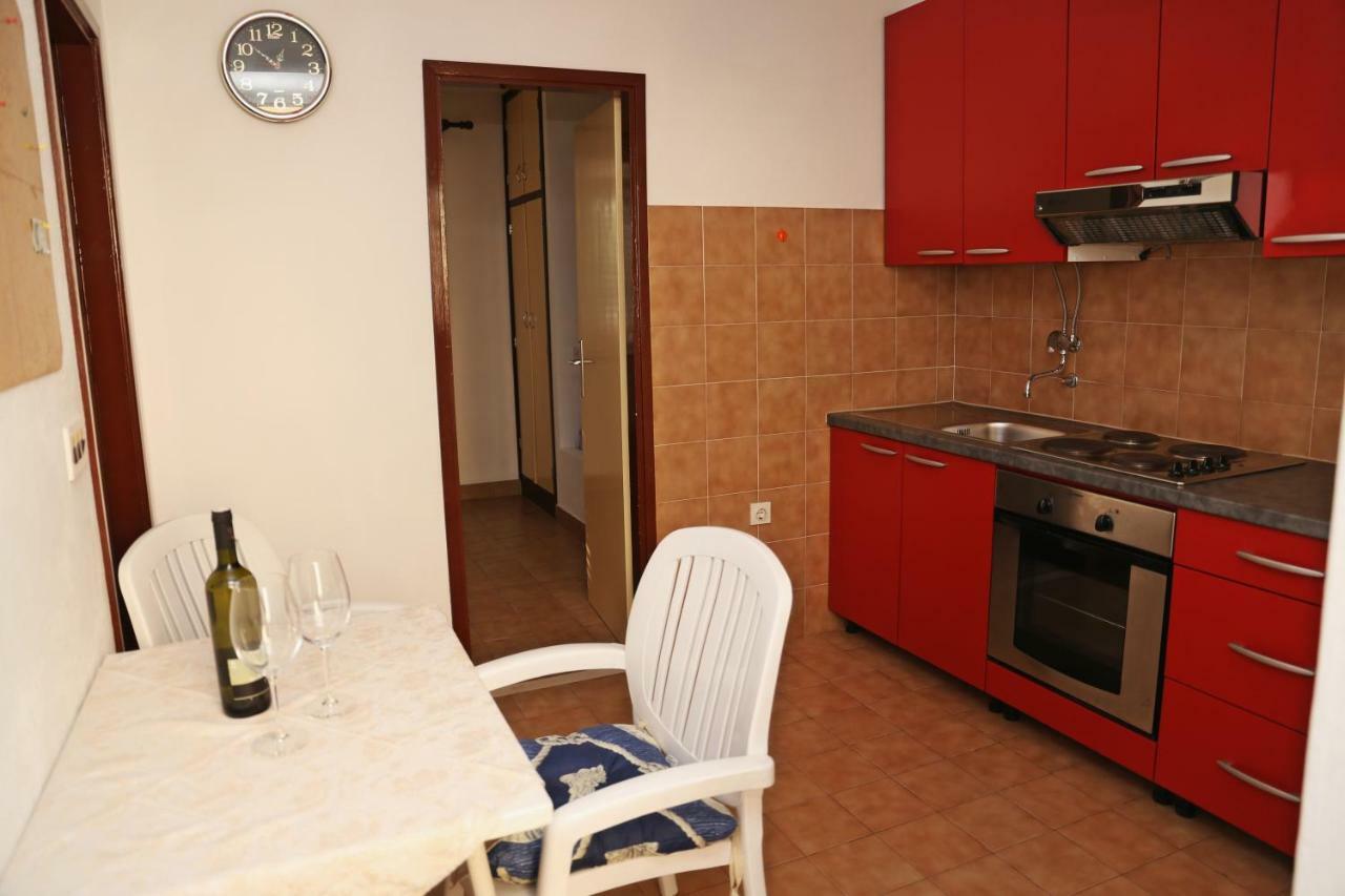 Apartments Katica Лумбарда Екстер'єр фото
