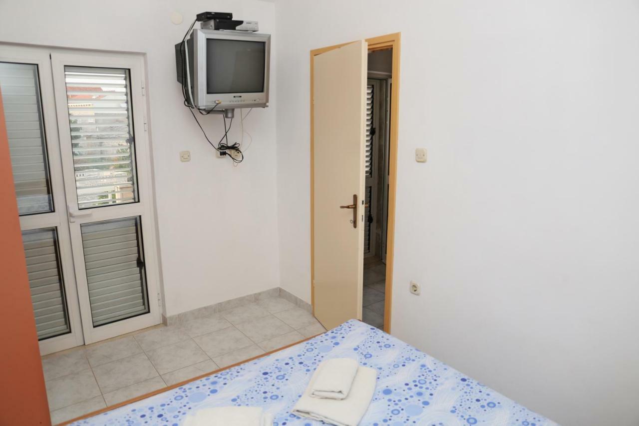 Apartments Katica Лумбарда Екстер'єр фото
